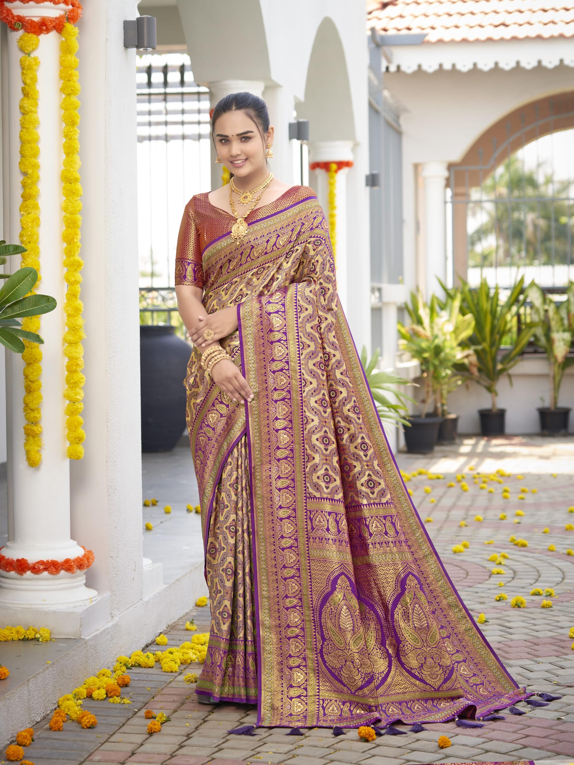 MANOHARI Women's Most Trendy Banarasi Woven Purple Saree With Heavy Jacquard Work Saree With Blouse Piece - Image 8